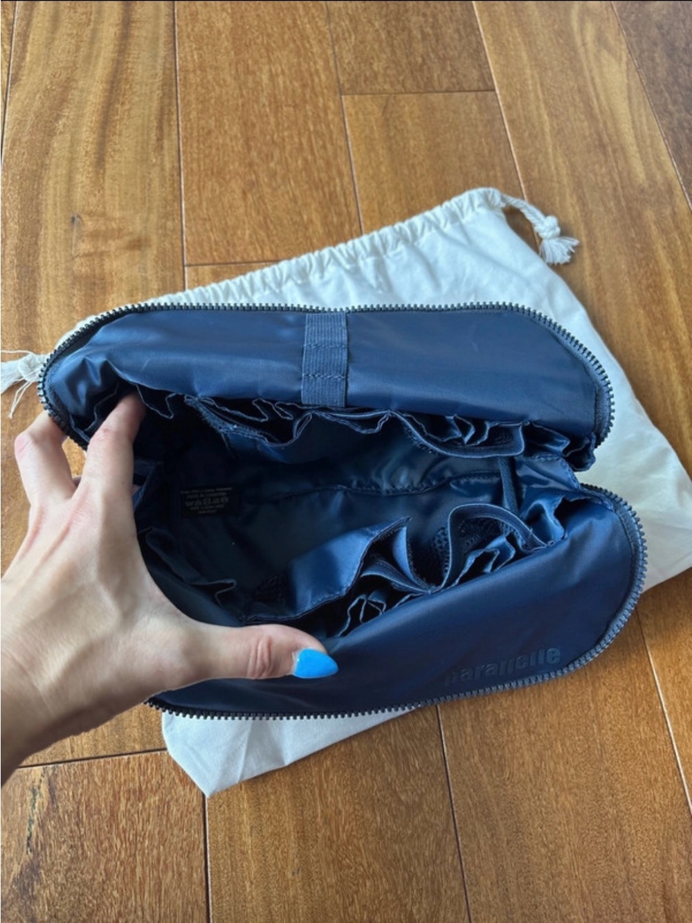 Parallelle Travel Case - Picture 3 of 4